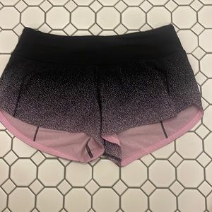 Lululemon speed up shorts black and pink